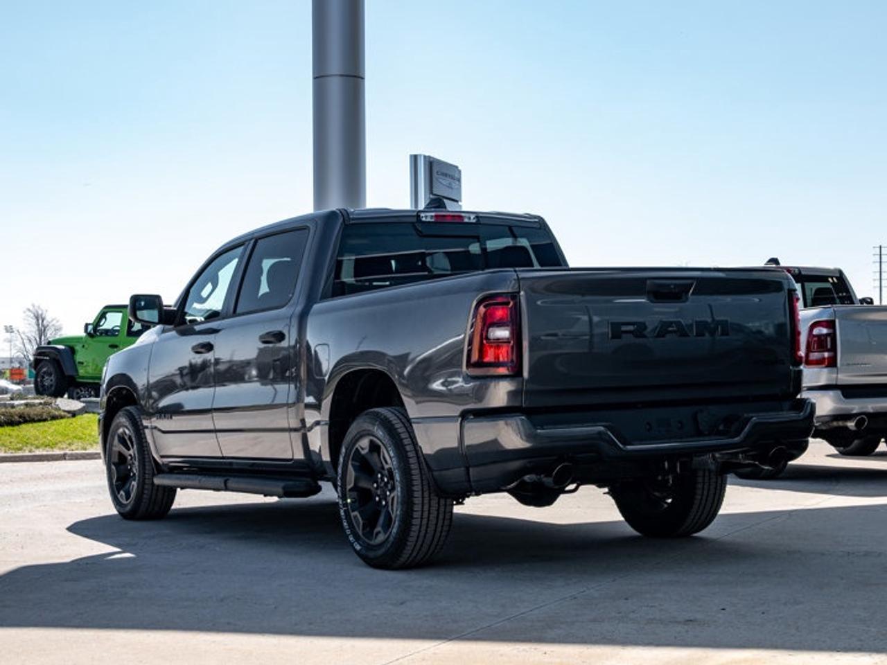 2026 RAM 1500 Express Photo