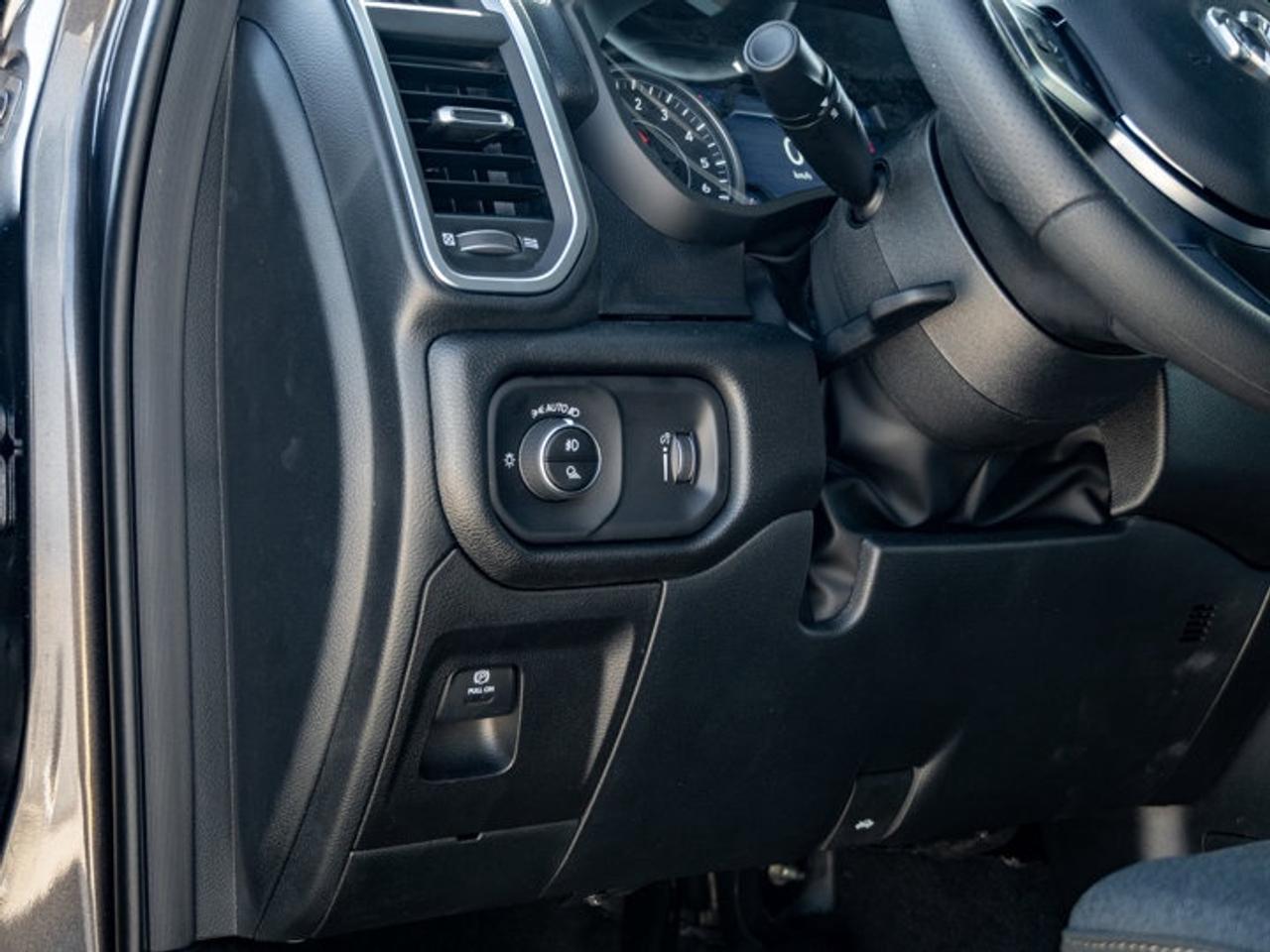 2026 RAM 1500 Express Photo