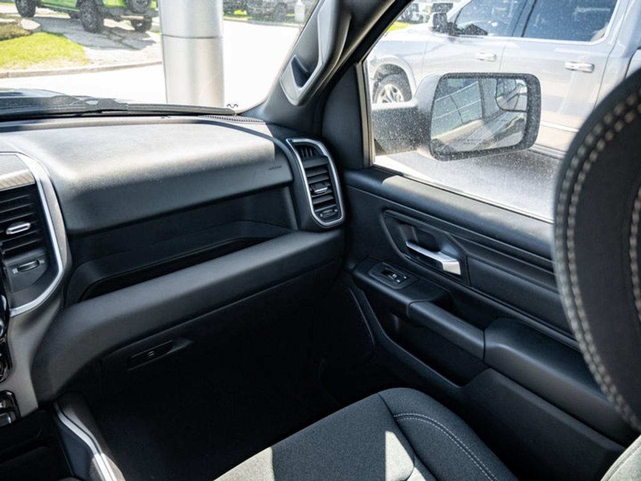 2026 RAM 1500 Express Photo