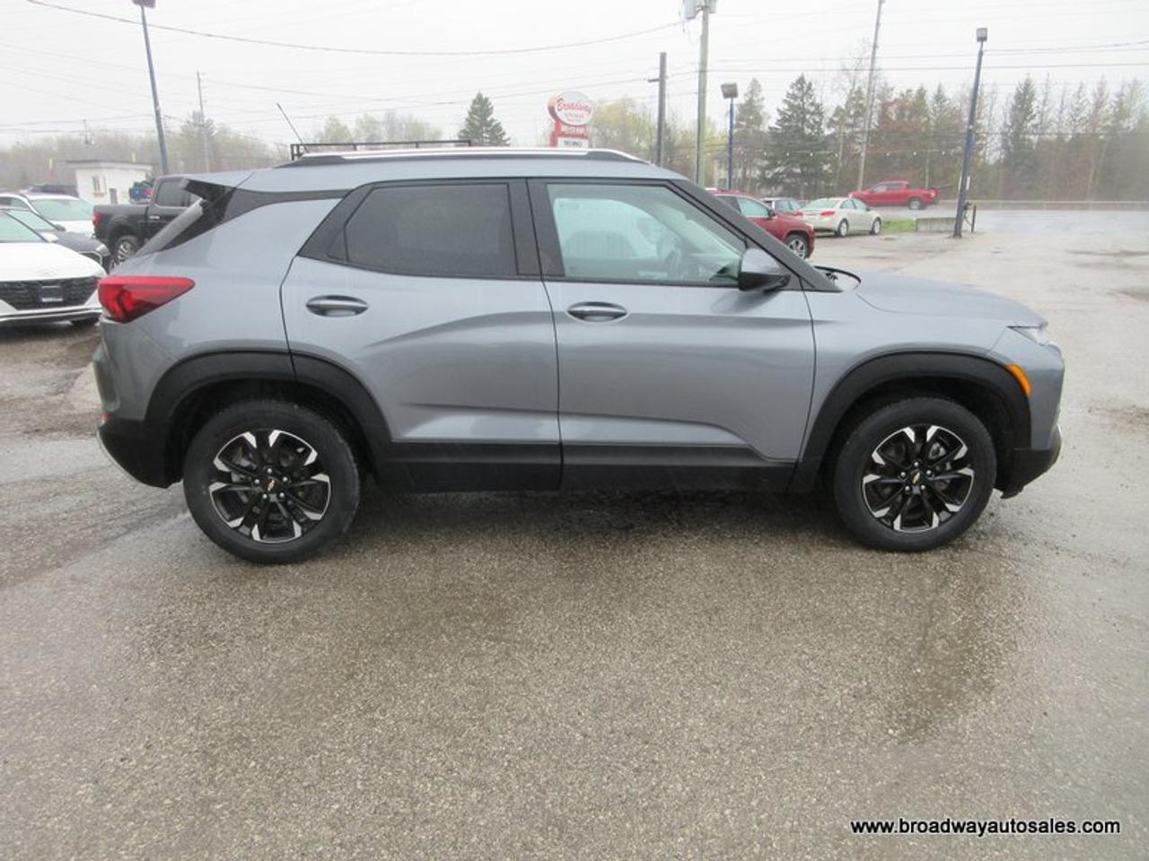 2022 Chevrolet TrailBlazer ALL-WHEEL DRIVE LT-MODEL 5 PASSENGER 1.3L - DOHC.. HEATED SEATS & WHEEL.. PANORAMIC SUNROOF.. POWER TAILGATE.. BACK-UP CAMERA.. Photo