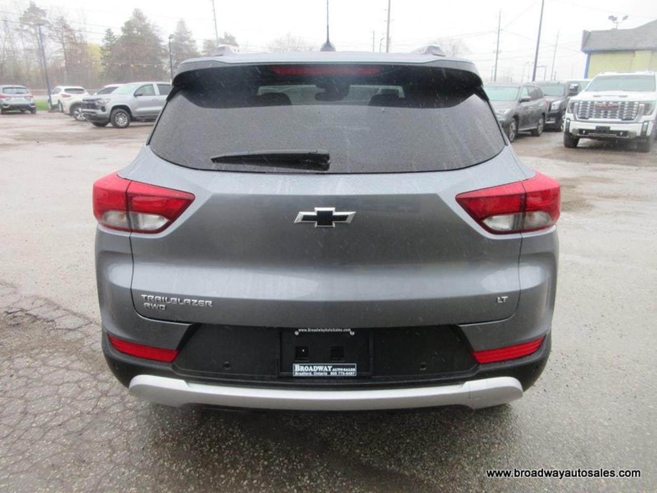 2022 Chevrolet TrailBlazer ALL-WHEEL DRIVE LT-MODEL 5 PASSENGER 1.3L - DOHC.. HEATED SEATS & WHEEL.. PANORAMIC SUNROOF.. POWER TAILGATE.. BACK-UP CAMERA.. Photo