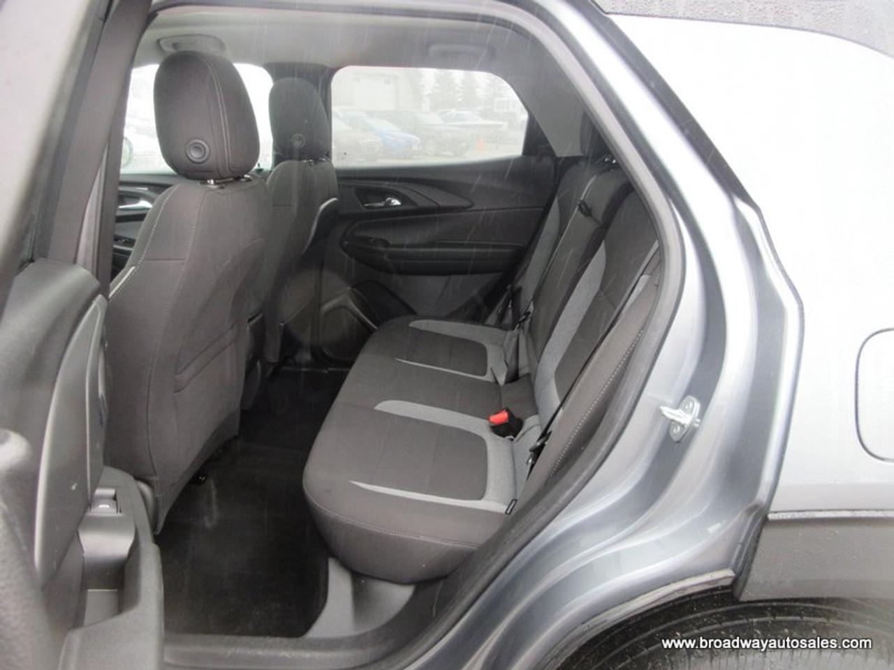 2022 Chevrolet TrailBlazer ALL-WHEEL DRIVE LT-MODEL 5 PASSENGER 1.3L - DOHC.. HEATED SEATS & WHEEL.. PANORAMIC SUNROOF.. POWER TAILGATE.. BACK-UP CAMERA.. Photo