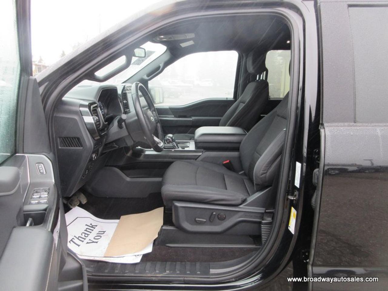 2021 Ford F-150 WORK READY XLT-SPORT-VERSION 5 PASSENGER 5.0L - V8.. 4X4.. CREW-CAB.. SHORTY.. NAVIGATION.. HEATED SEATS.. POWER PEDALS.. BACK-UP CAMERA.. Photo