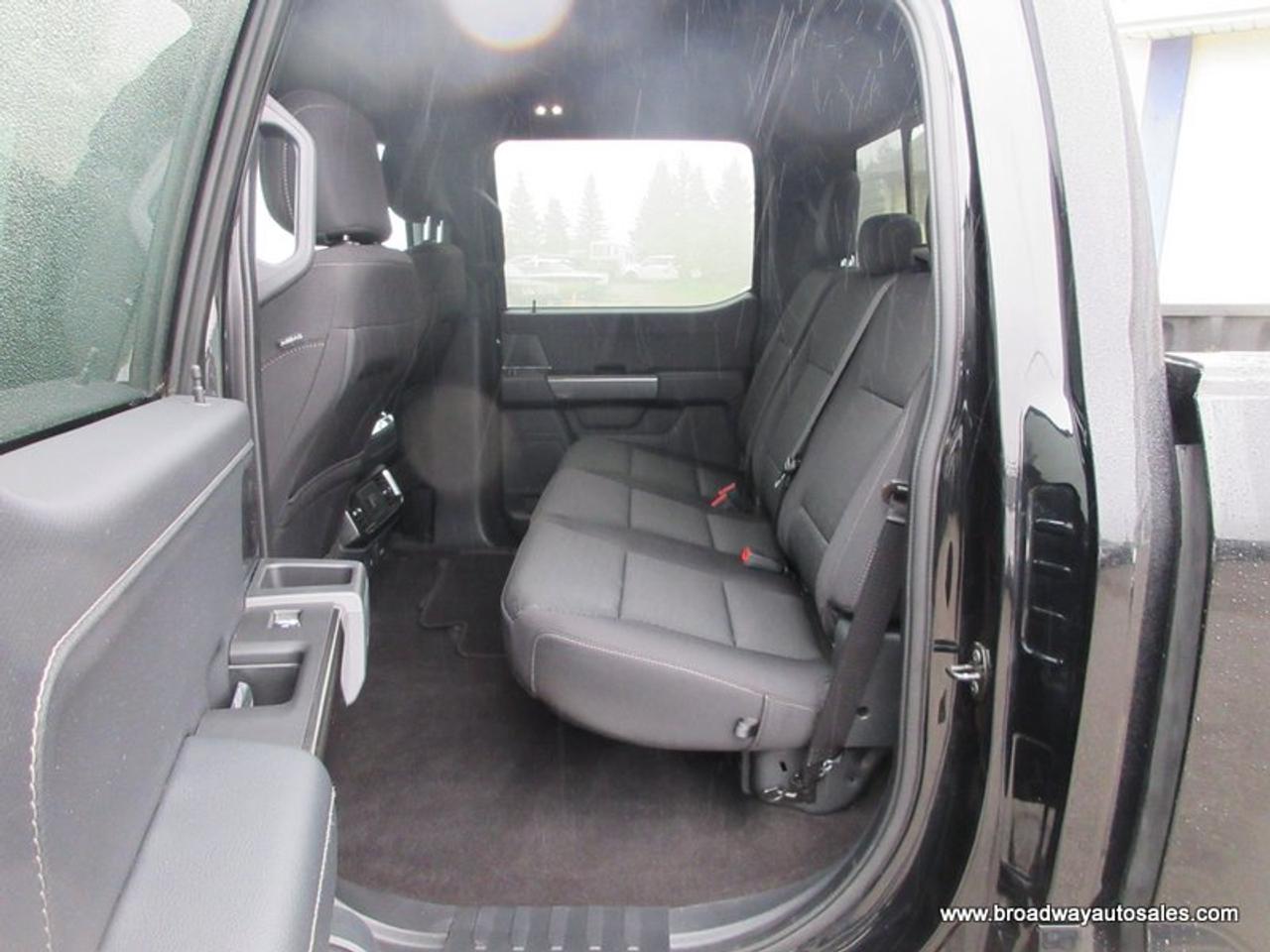 2021 Ford F-150 WORK READY XLT-SPORT-VERSION 5 PASSENGER 5.0L - V8.. 4X4.. CREW-CAB.. SHORTY.. NAVIGATION.. HEATED SEATS.. POWER PEDALS.. BACK-UP CAMERA.. Photo