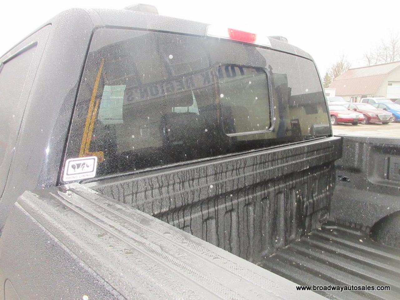 2021 Ford F-150 WORK READY XLT-SPORT-VERSION 5 PASSENGER 5.0L - V8.. 4X4.. CREW-CAB.. SHORTY.. NAVIGATION.. HEATED SEATS.. POWER PEDALS.. BACK-UP CAMERA.. Photo