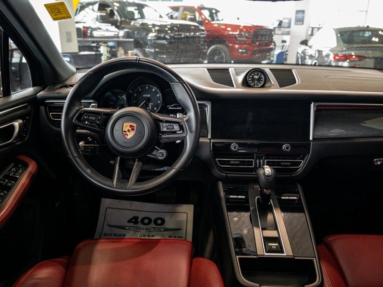 2023 Porsche Macan GTS Photo2