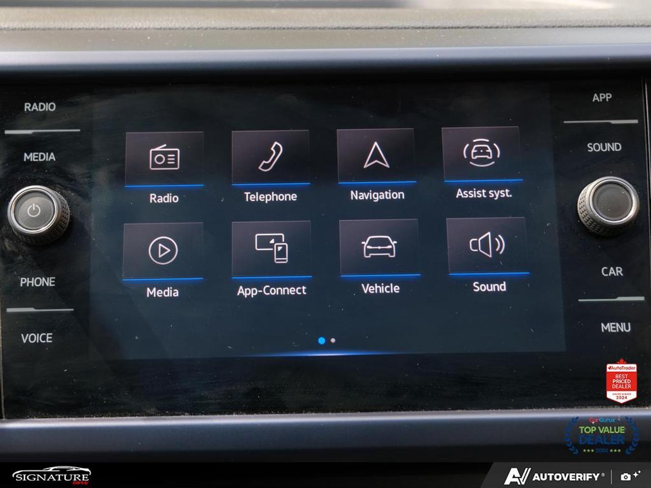 2022 Volkswagen Taos Comfortline No Accident Panoroof Digital Dash ACC Photo