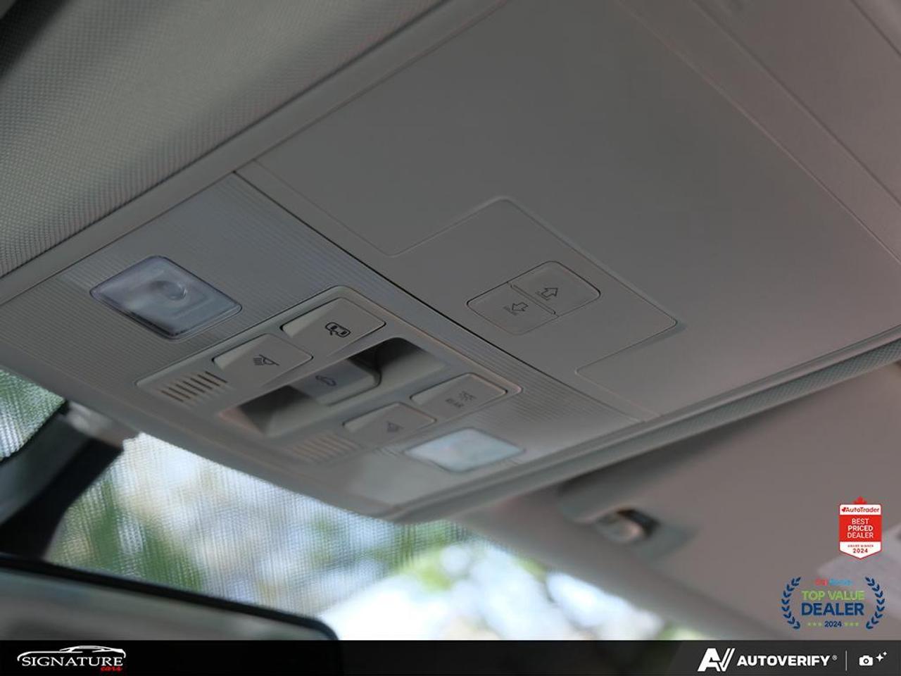 2022 Volkswagen Taos Comfortline No Accident Panoroof Digital Dash ACC Photo
