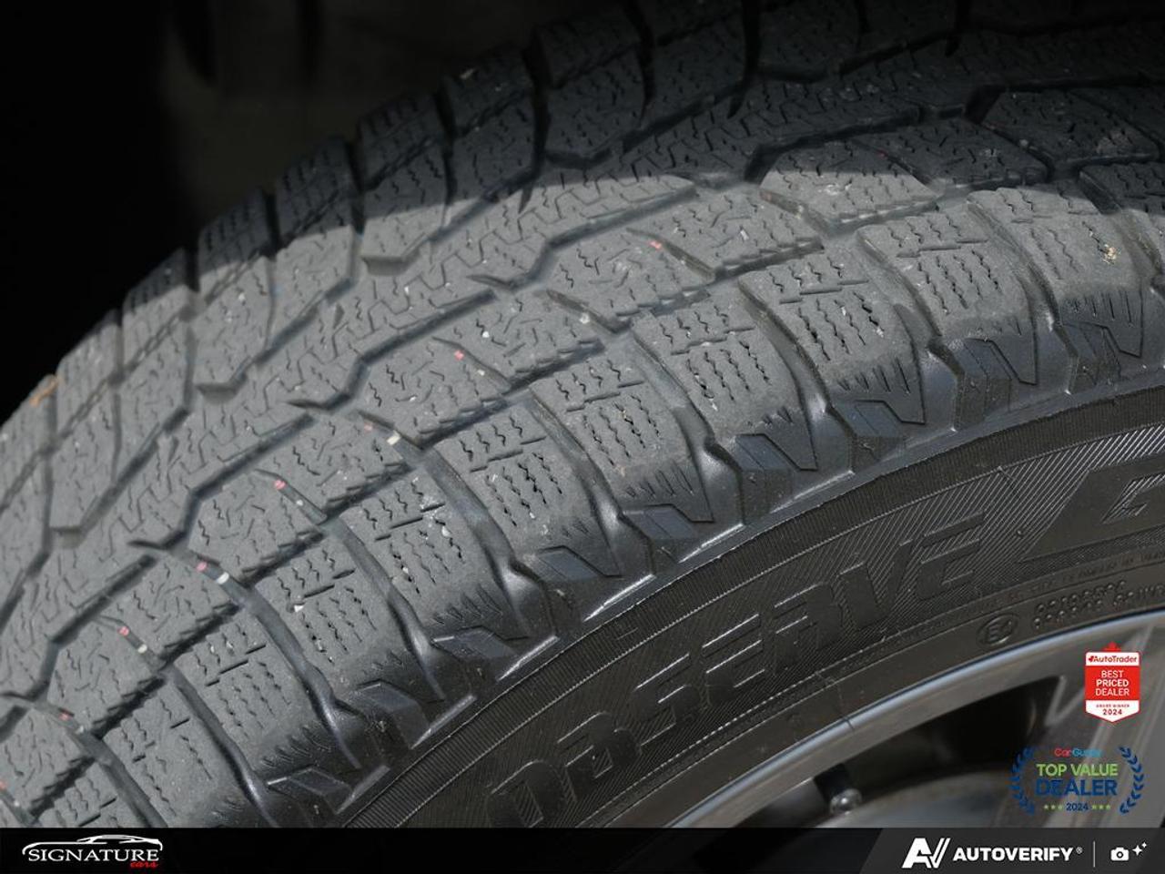 2022 Volkswagen Tiguan Highline R-Line No Accident Fender Panoroof Leathe Photo