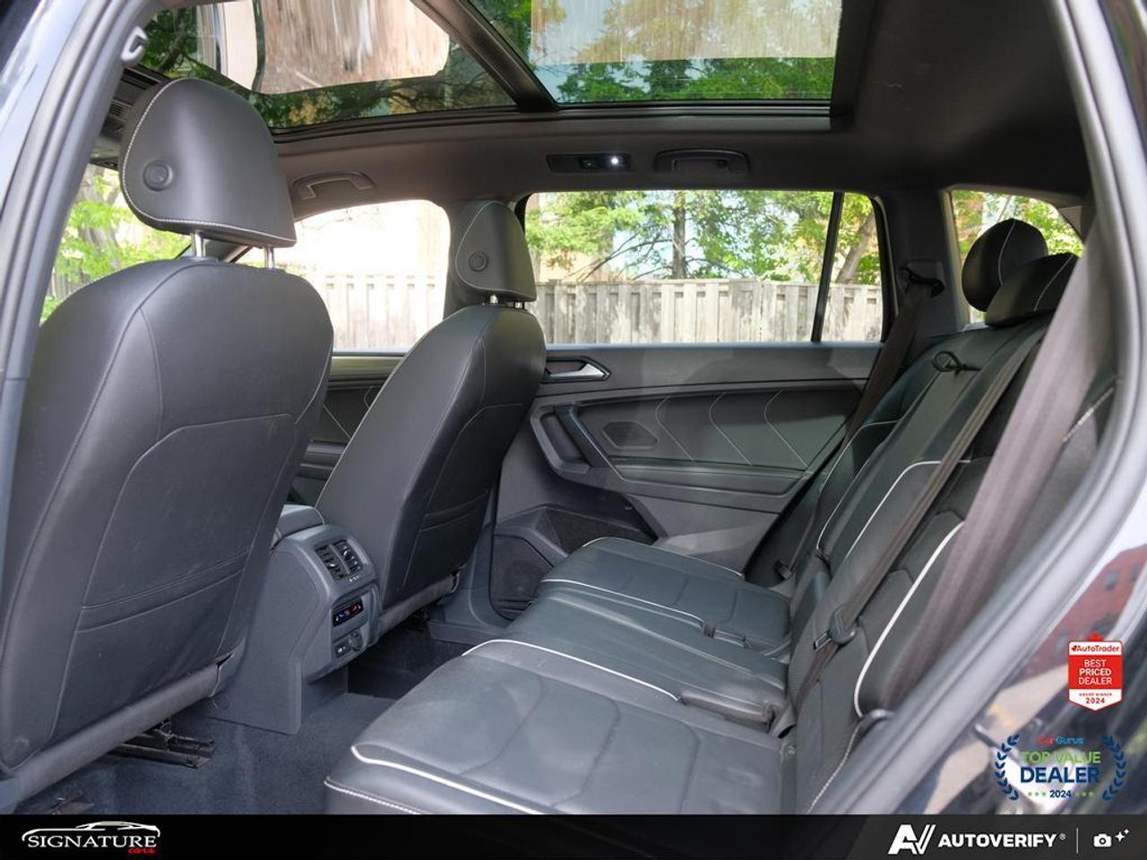 2022 Volkswagen Tiguan Highline R-Line No Accident Fender Panoroof Leathe Photo