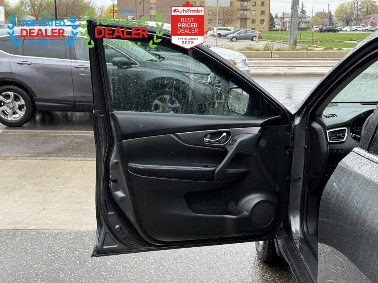 2015 Nissan Rogue S | REAR CAMERA | LIKE NEW | LOW KM Photo