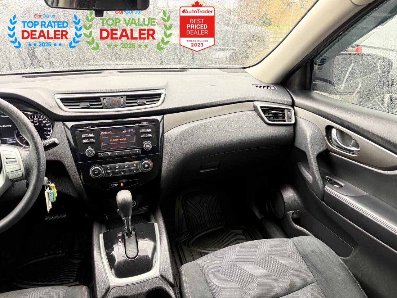 2015 Nissan Rogue S | REAR CAMERA | LIKE NEW | LOW KM Photo