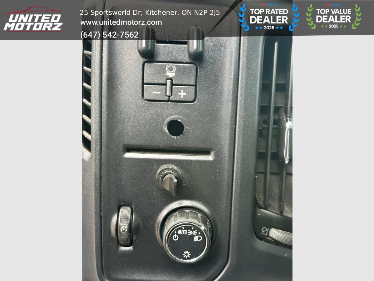 2017 GMC Sierra 1500 Crew Cab~NO ACCIDENTS~ 15 SERVICE RECO Photo