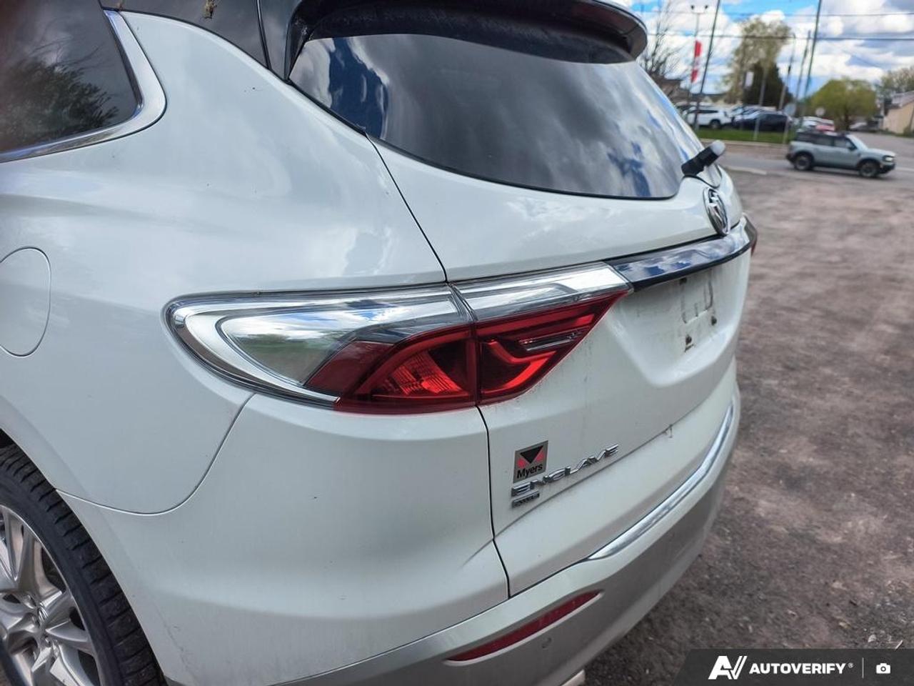 2023 Buick Enclave Essence  - Leather Seats -  Heated Seats Photo