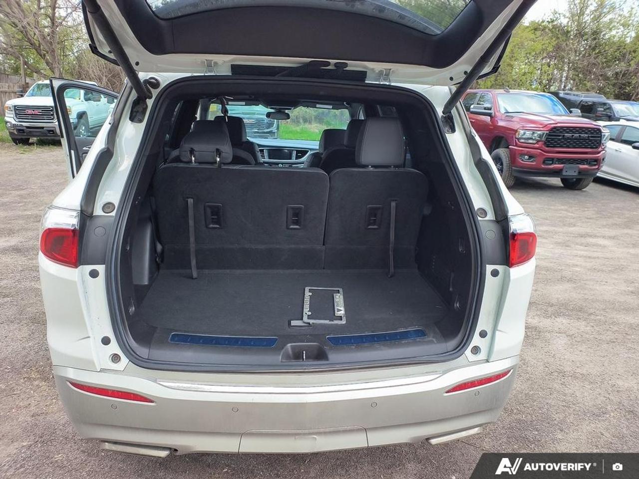2023 Buick Enclave Essence  - Leather Seats -  Heated Seats Photo