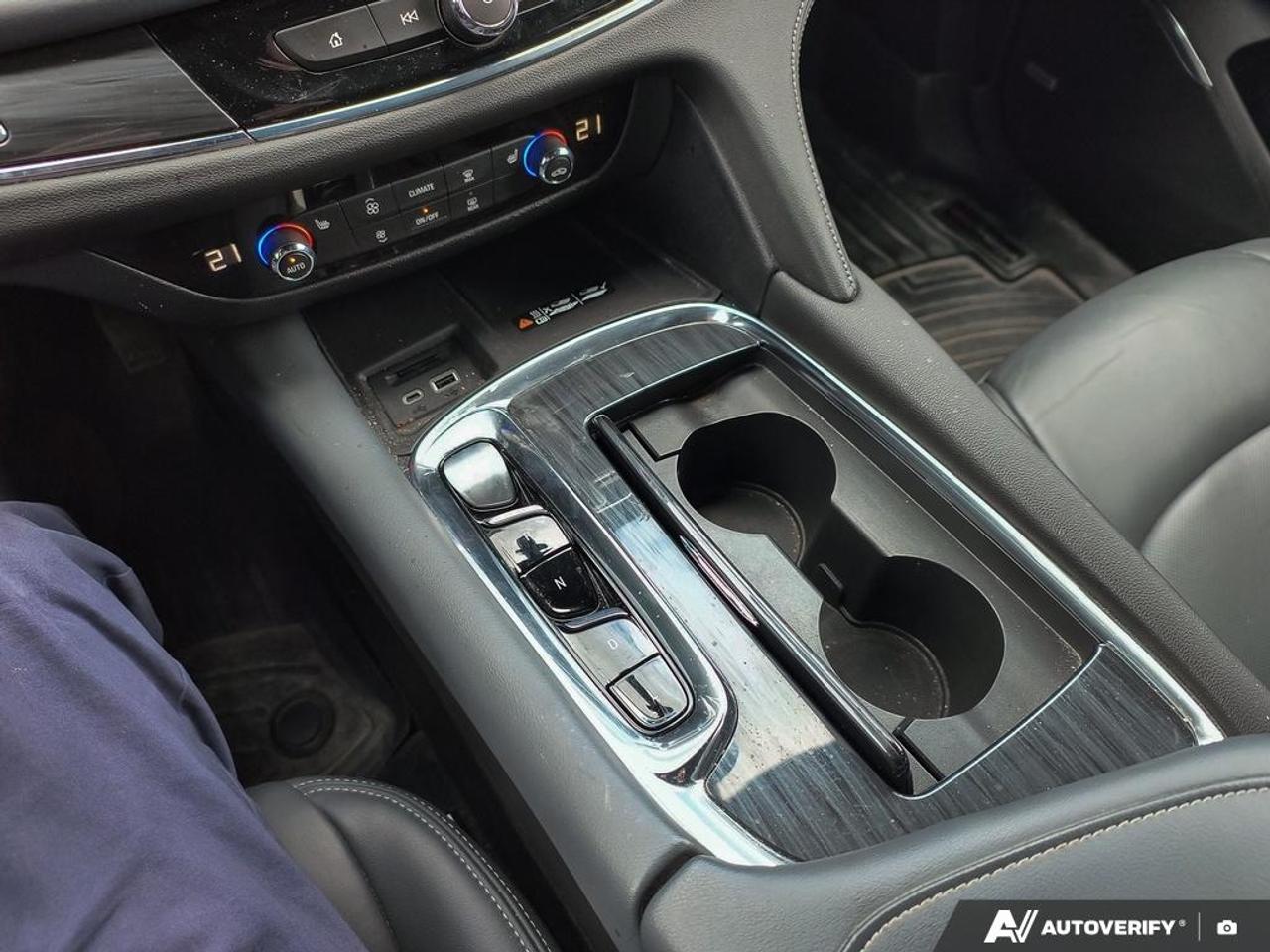 2023 Buick Enclave Essence  - Leather Seats -  Heated Seats Photo