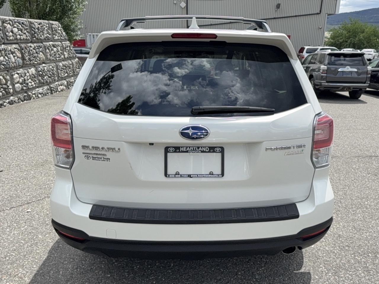 2017 Subaru Forester Limited Photo