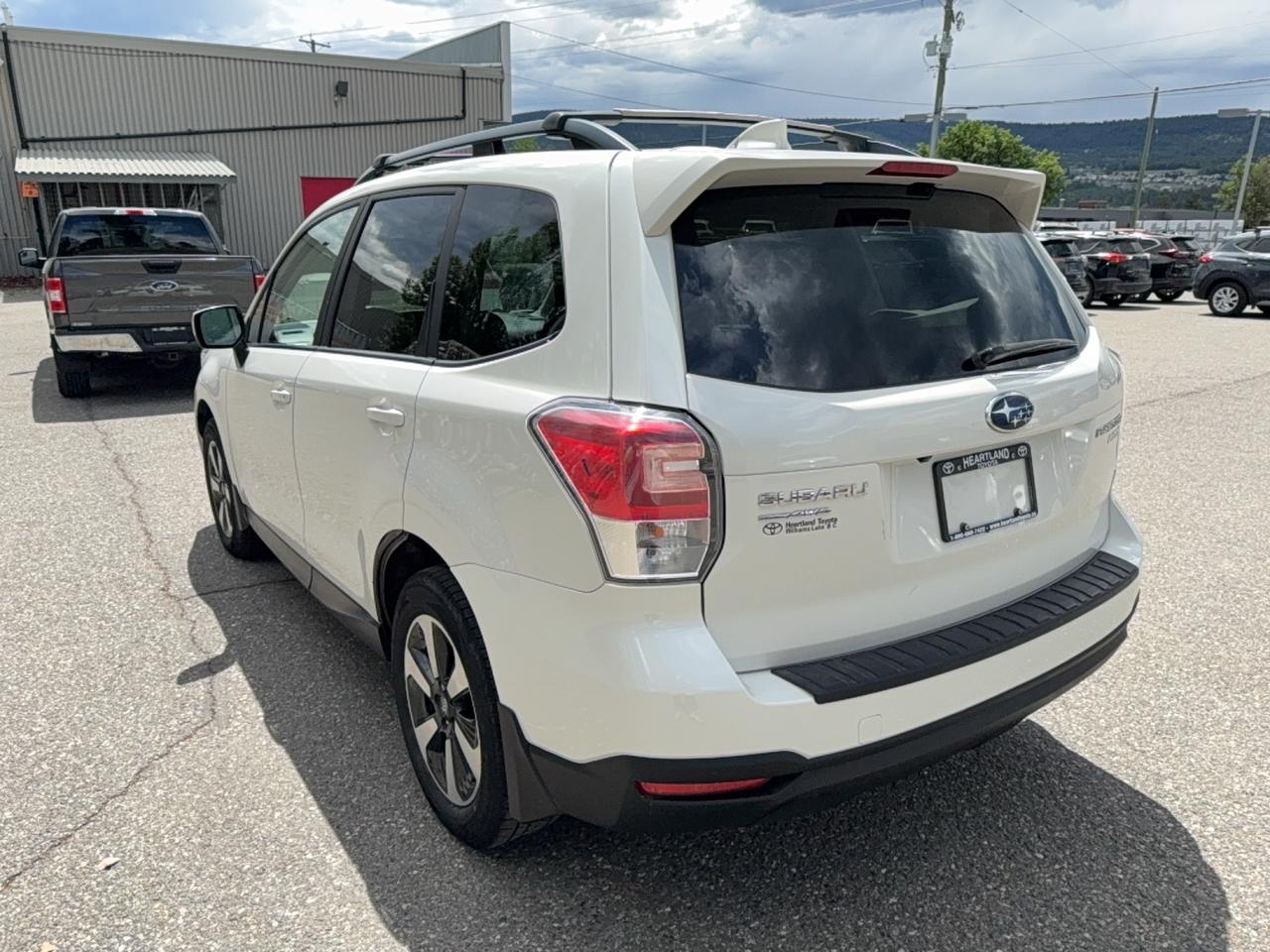 2017 Subaru Forester Limited Photo