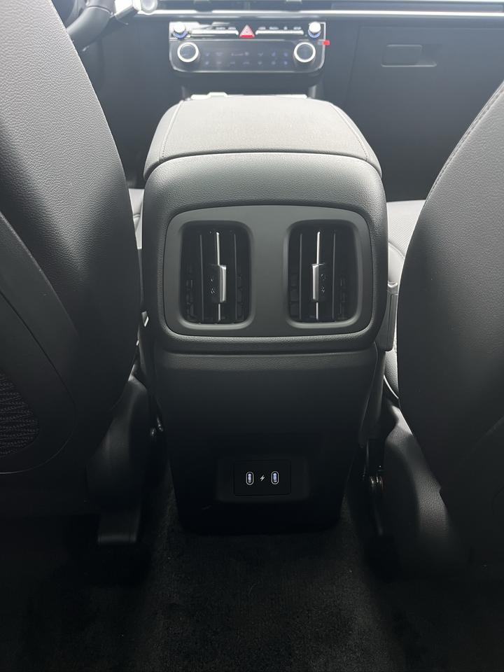 2026 Hyundai Tucson ULTIMATE HEV Photo