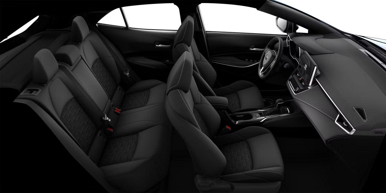 2026 Toyota Corolla Hatchback SE Plus Photo