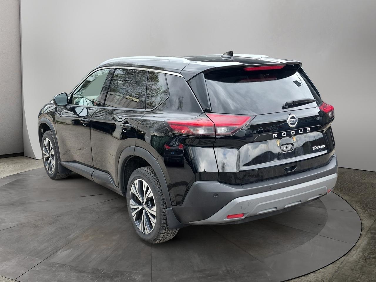 2021 Nissan Rogue SV Photo