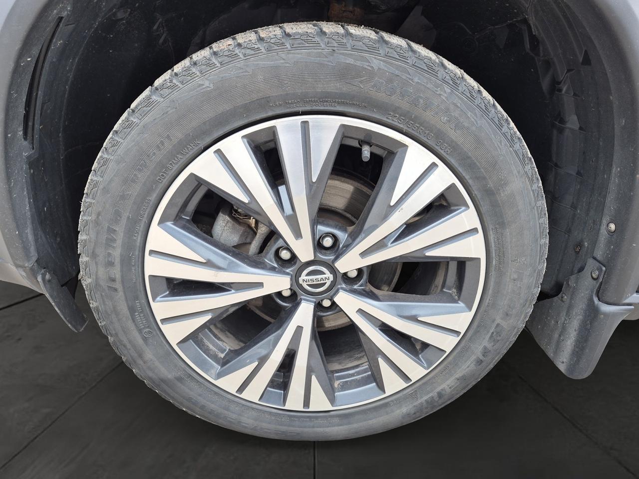 2021 Nissan Rogue SV Photo