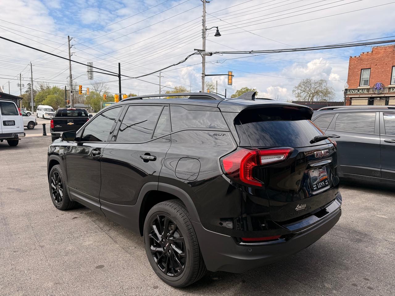 2024 GMC Terrain SLT Photo