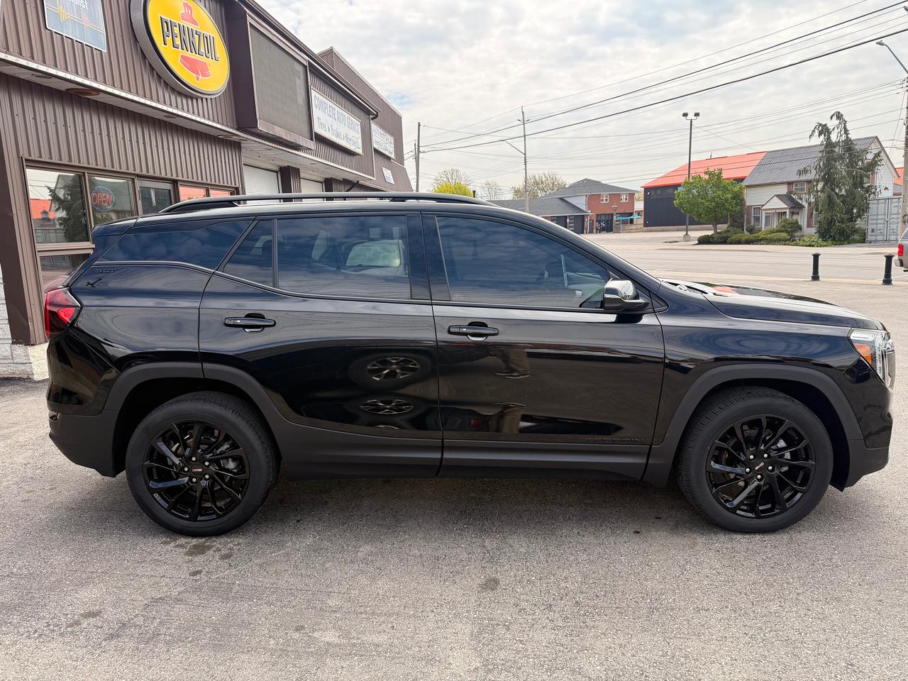 2024 GMC Terrain SLT Photo