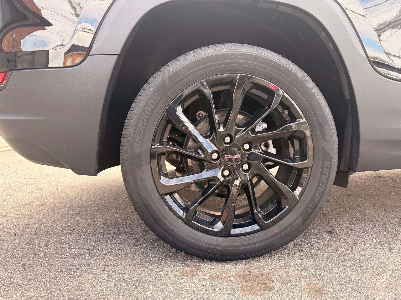2024 GMC Terrain SLT Photo