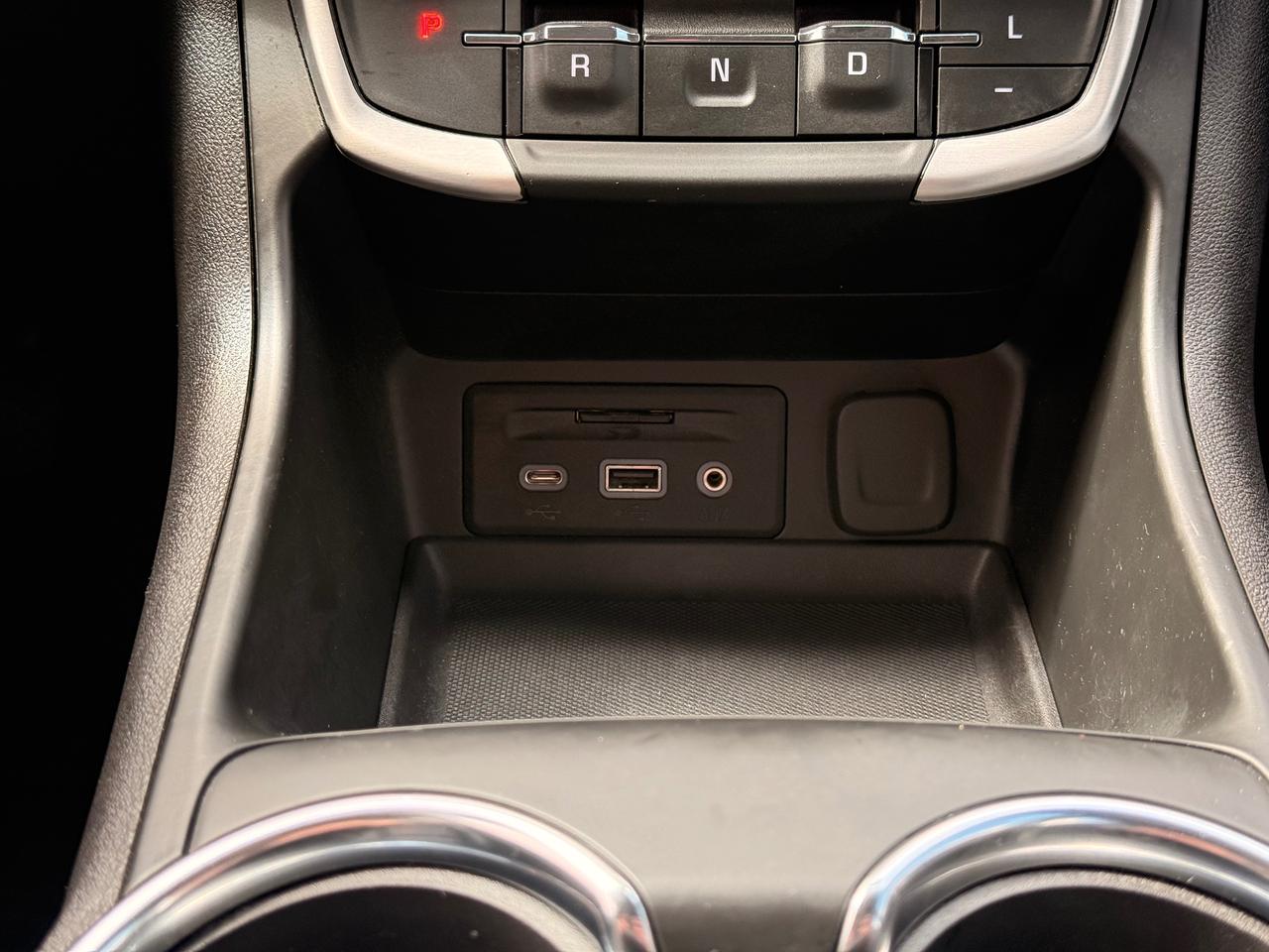 2024 GMC Terrain SLT Photo