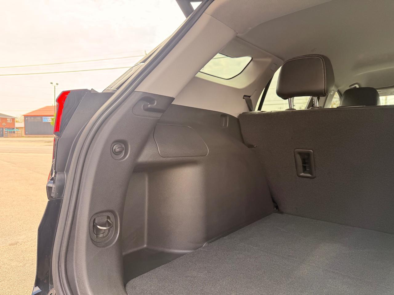 2024 GMC Terrain SLT Photo