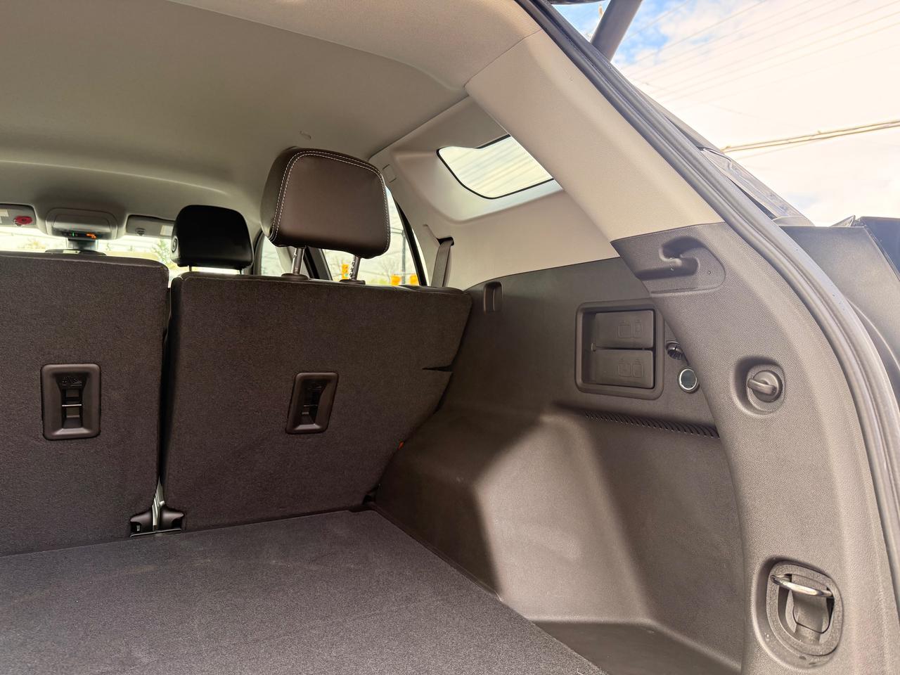 2024 GMC Terrain SLT Photo