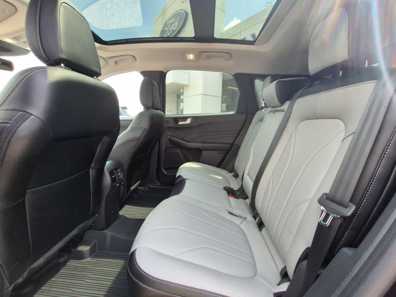2025 Ford Escape PLUG-IN-HYBRID! PANO ROOF! HEADS-UP DISPLAY! Photo