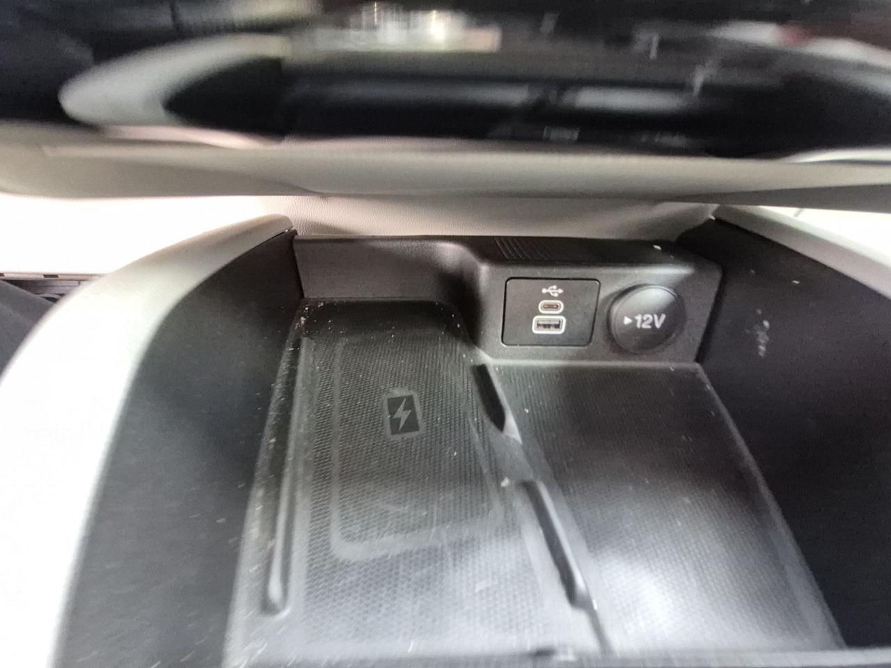 2025 Ford Escape PLUG-IN-HYBRID! PANO ROOF! HEADS-UP DISPLAY! Photo