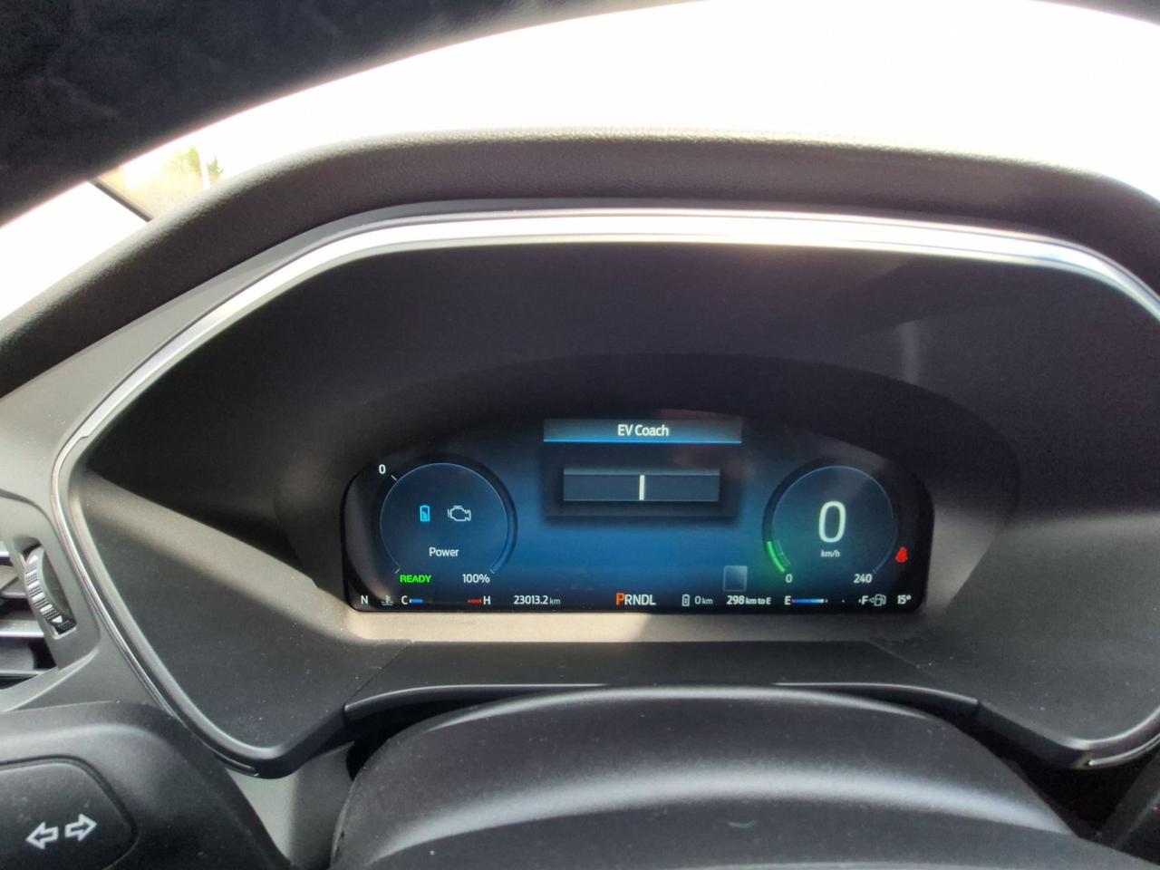2025 Ford Escape PLUG-IN-HYBRID! PANO ROOF! HEADS-UP DISPLAY! Photo