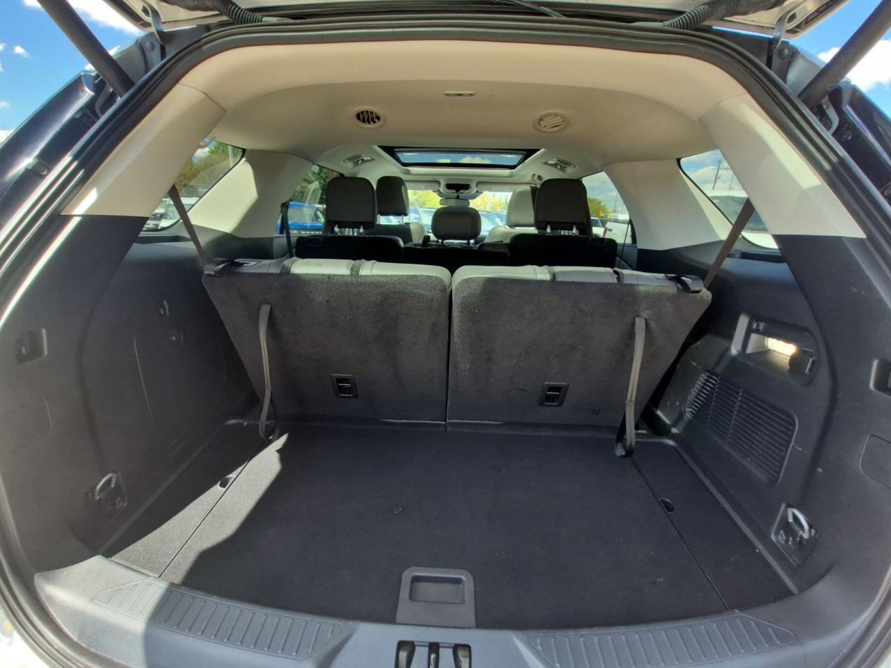 2025 Ford Explorer COMFORT PACK WITH ROOF AND 20" RIMS! REMOTE START! Photo