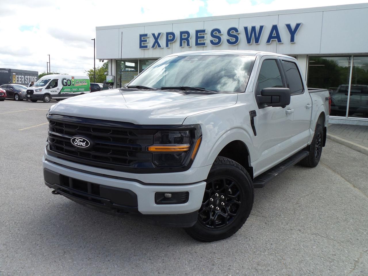 2024 Ford F-150 BLACK APPEARANCE! FX4! REAR CAMERA! AVALANCHE! Photo0