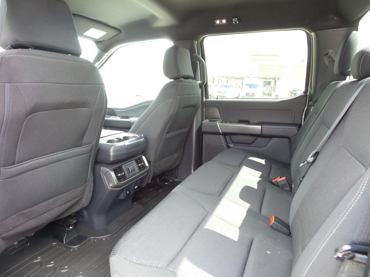 2024 Ford F-150 BLACK APPEARANCE! FX4! REAR CAMERA! AVALANCHE! Photo