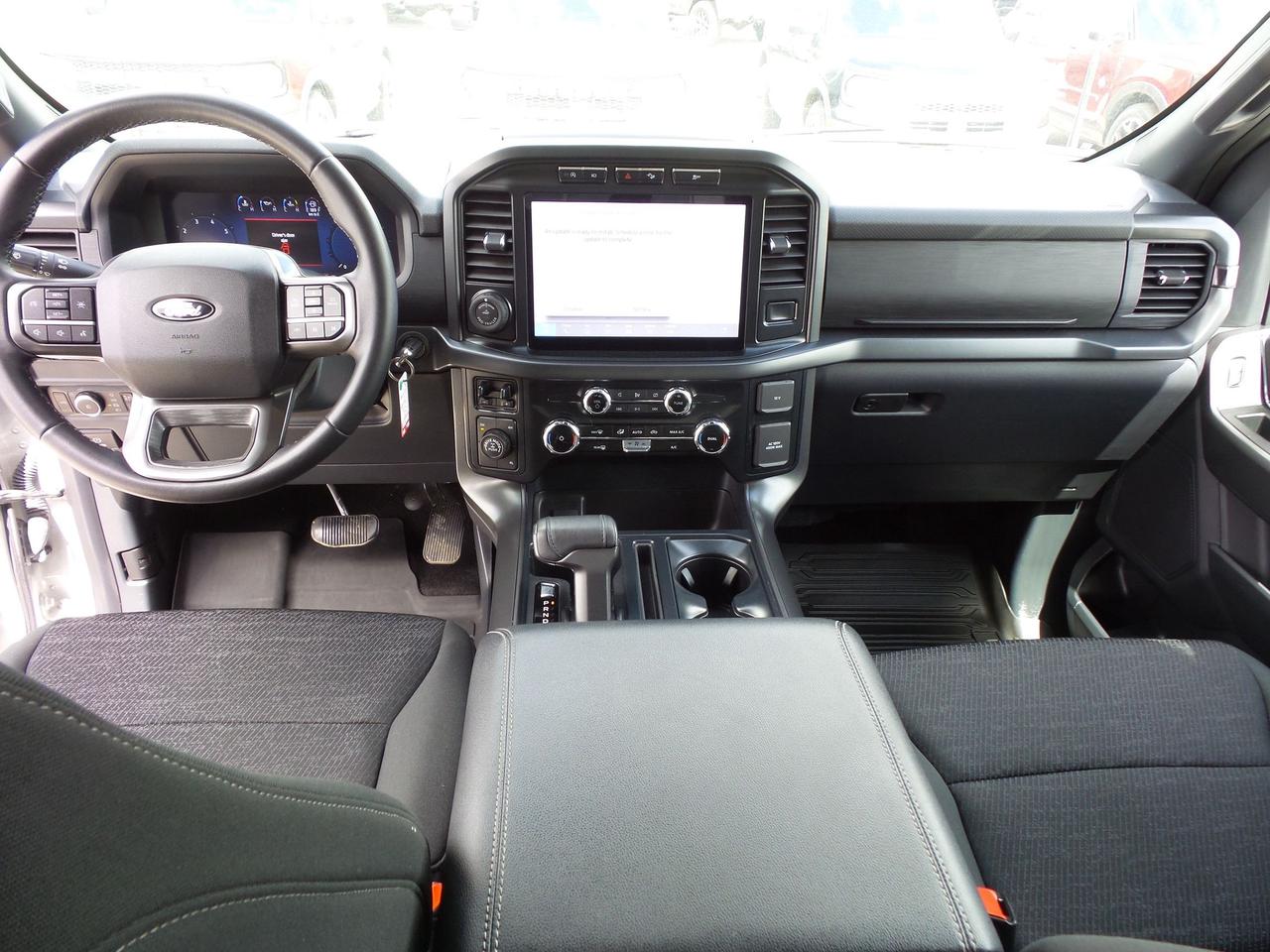 2024 Ford F-150 BLACK APPEARANCE! FX4! REAR CAMERA! AVALANCHE! Photo