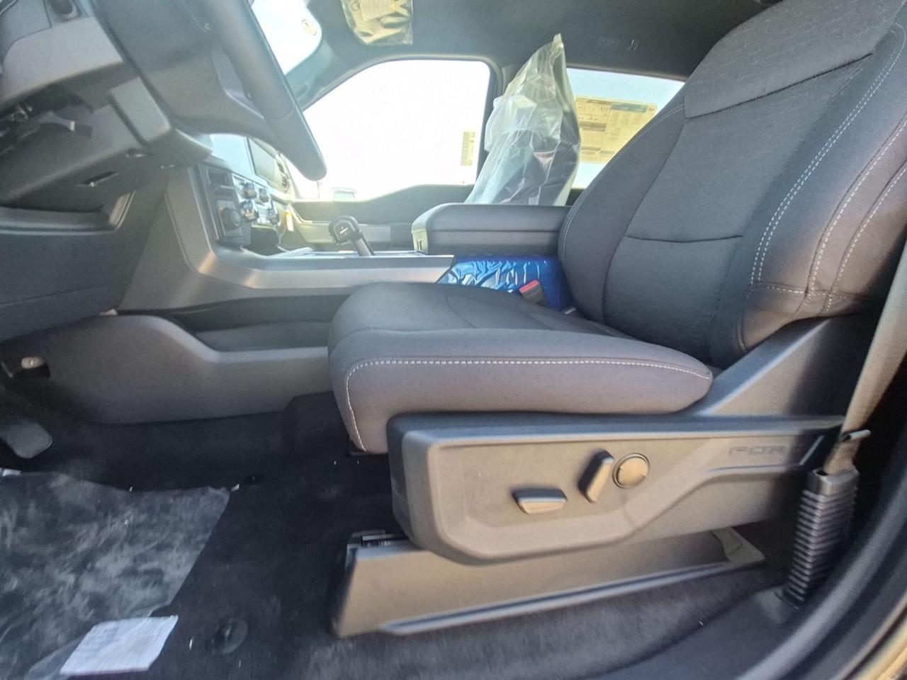 2026 Ford F-150 XLT, SPRAY IN BEDLINER, BLACK PKG, PRO TRAILER ASS Photo