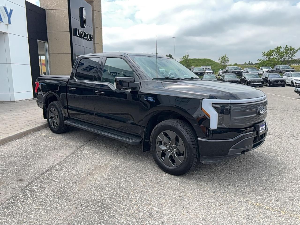 2024 Ford F-150 Lightning EXTENDED RANGE! 20" RIMS, LEATHER, 360 CAMERA! Photo
