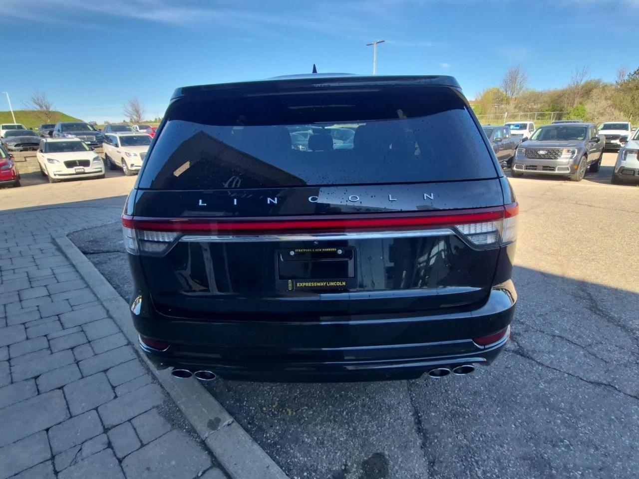 2023 Lincoln Aviator JET PACK! 22" RIMS, LEATHER, PANO ROOF, LOADED! Photo3