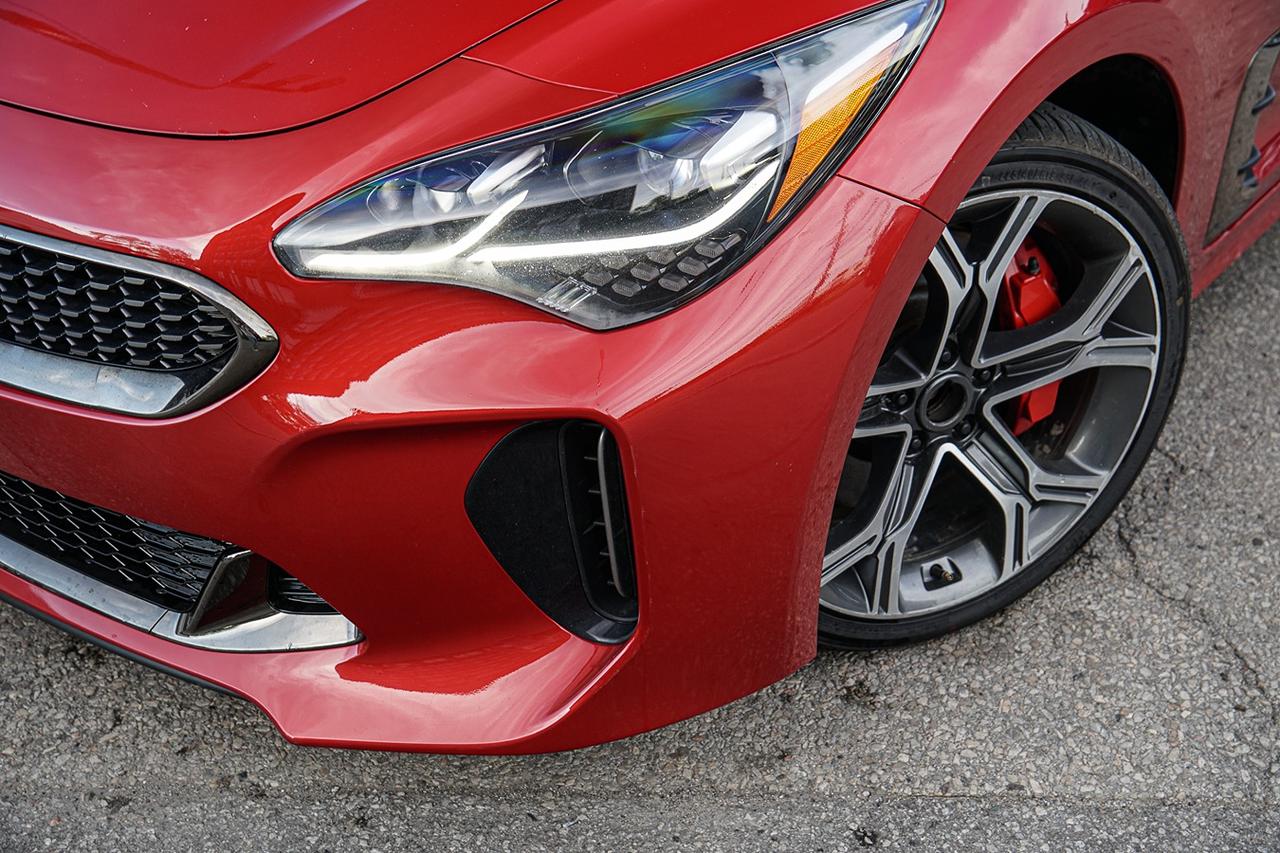 2018 Kia Stinger GT Limited AWD |NAVI|CAM|LEATHER|COOLED SEATS| Photo3