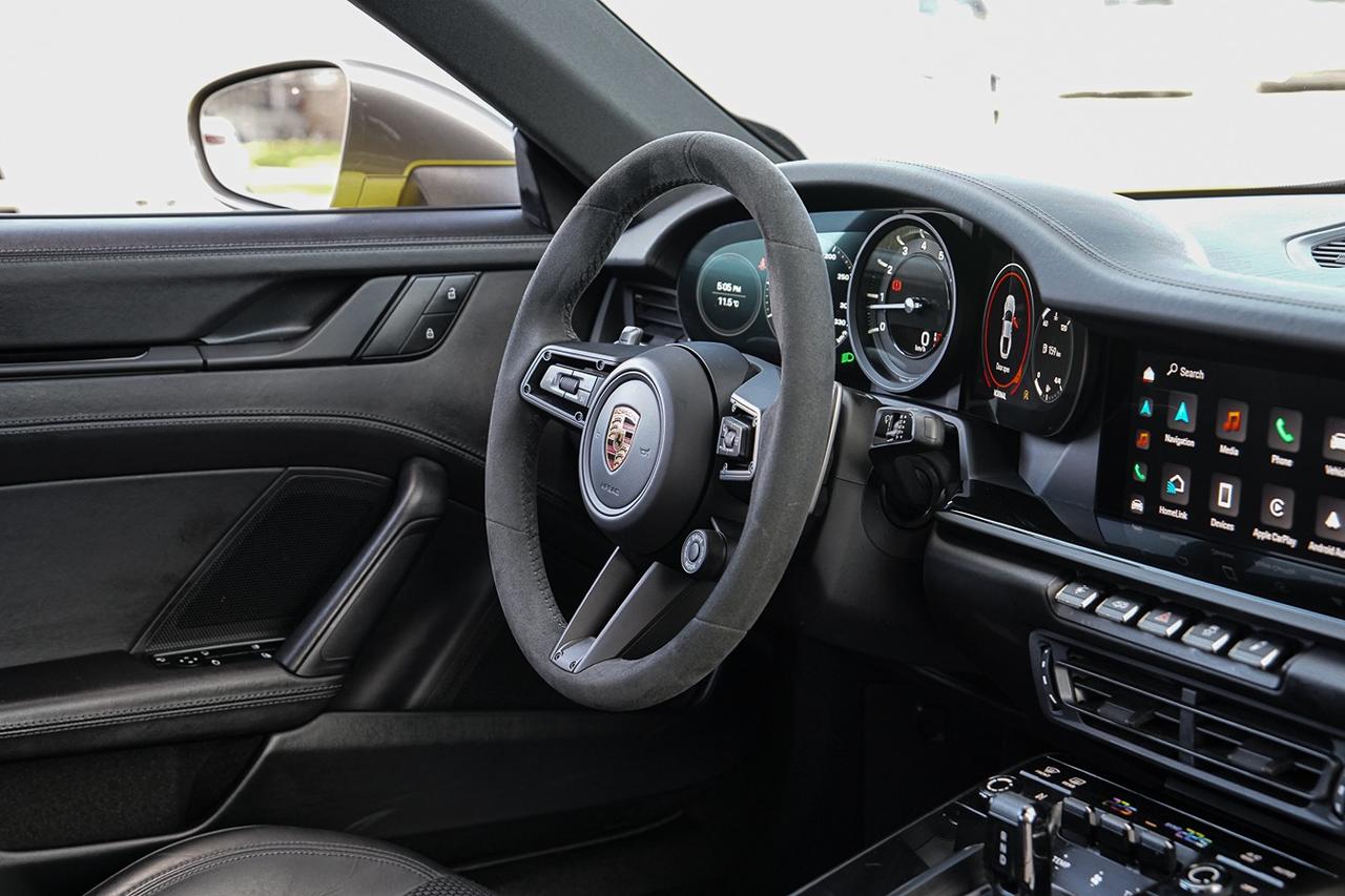 2023 Porsche 911 Carrera T Coupe | ONE OWNER | NAVI | CAM | LOW KM Photo