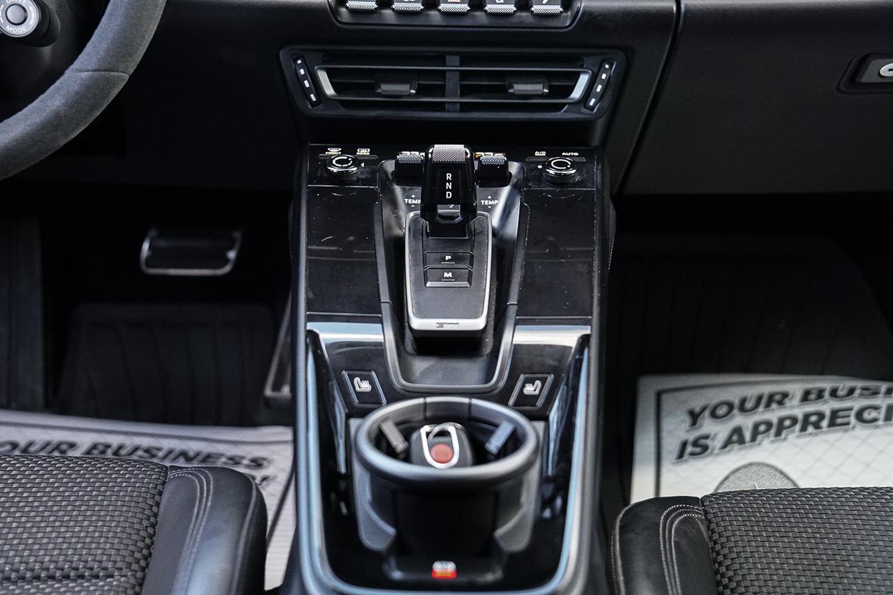 2023 Porsche 911 Carrera T Coupe | ONE OWNER | NAVI | CAM | LOW KM Photo