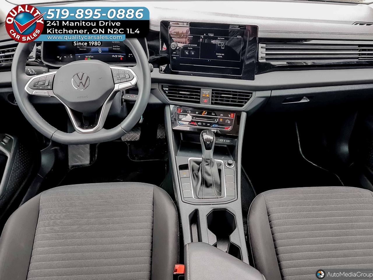 2025 Volkswagen Jetta Trendline *HEATED SEATS* Photo