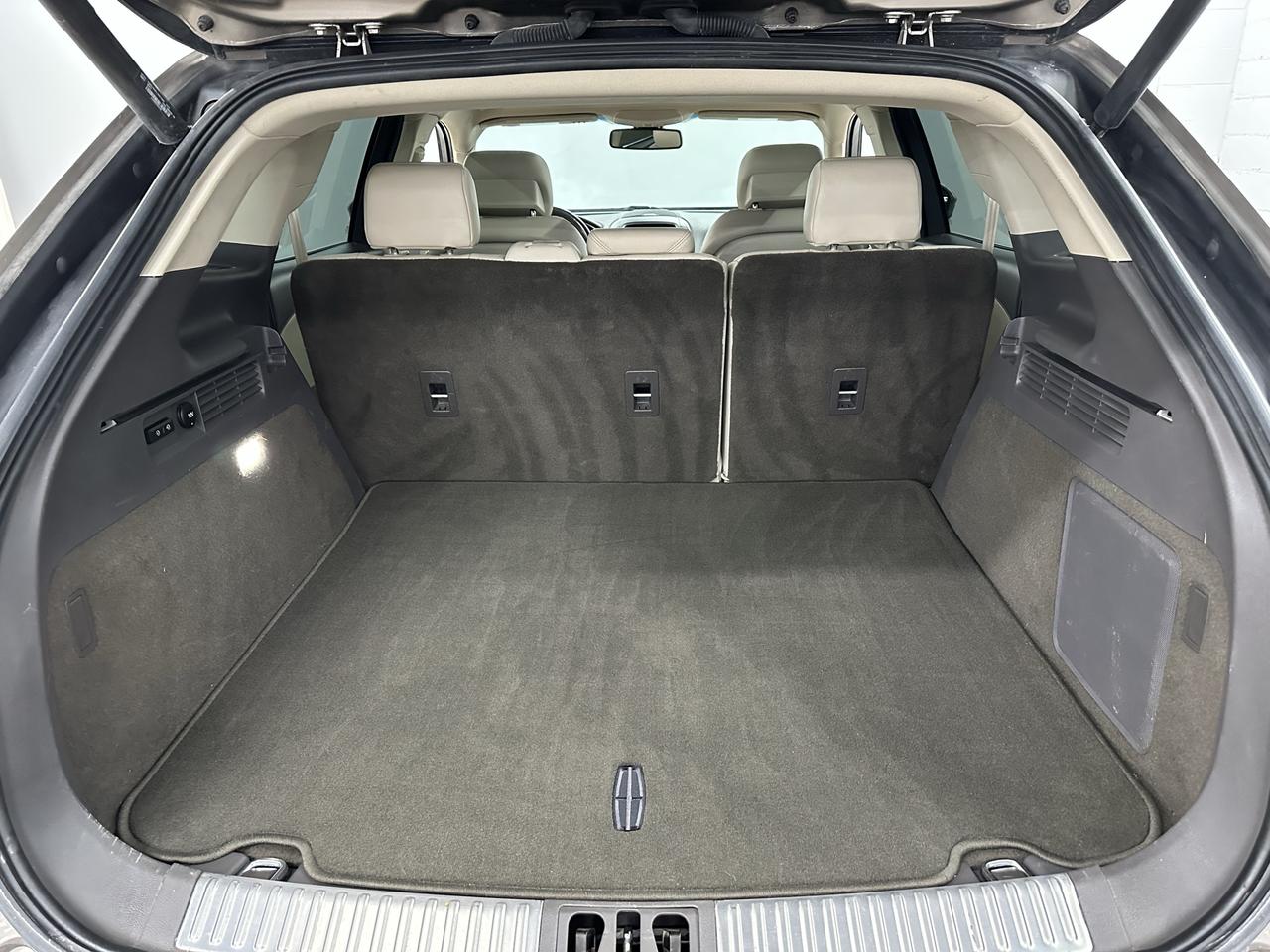 2018 Lincoln MKX Reserve Photo24