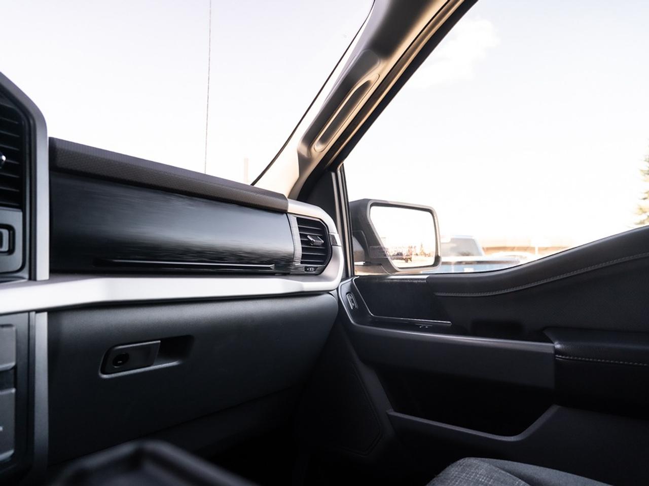 2021 Ford F-150 XLT 4WD SUPERCREW Photo14