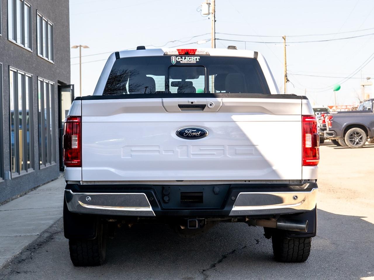 2021 Ford F-150 XLT 4WD SUPERCREW Photo6