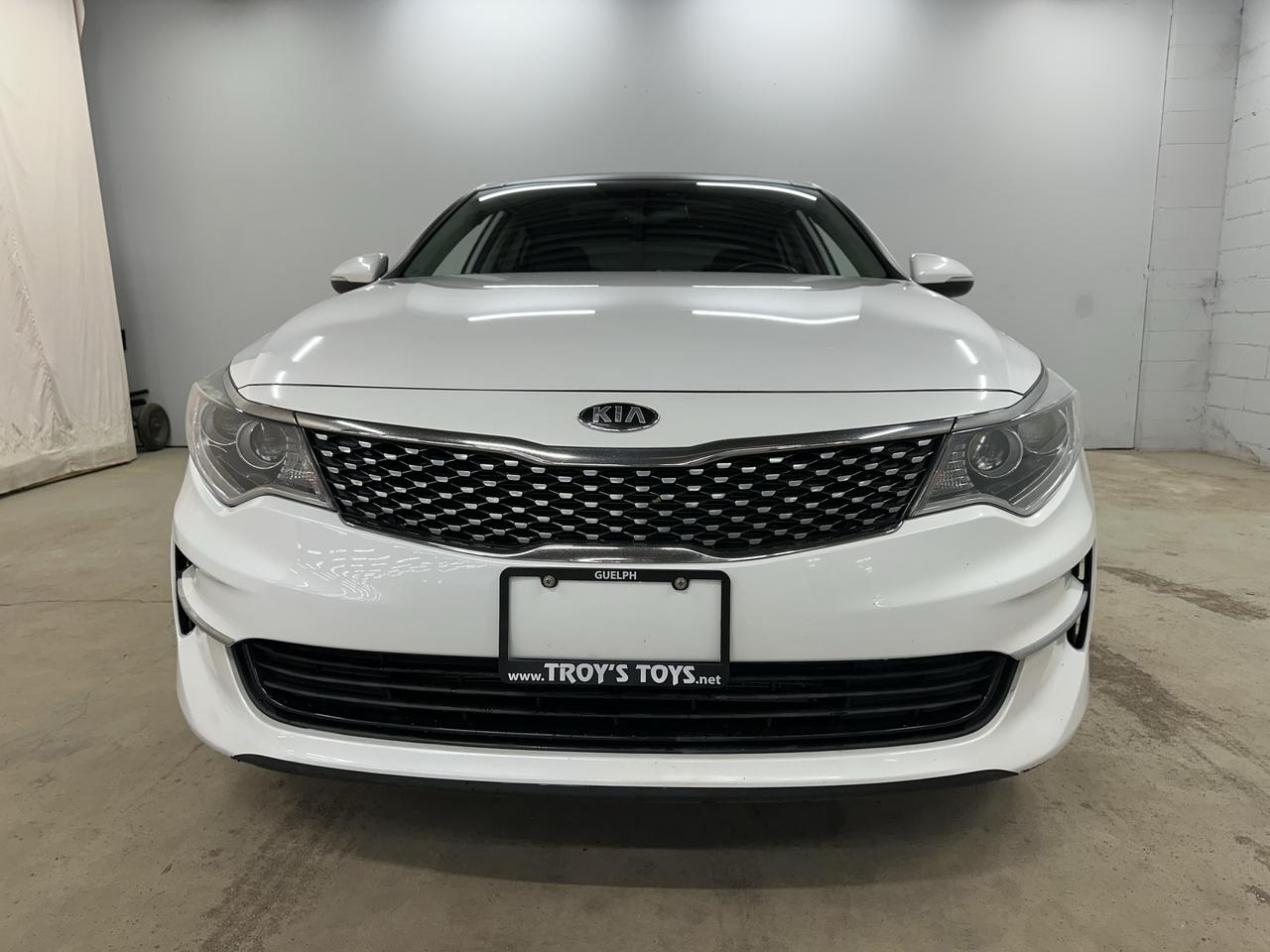 2018 Kia Optima EX Photo25